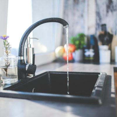 kitchen faucet replacement